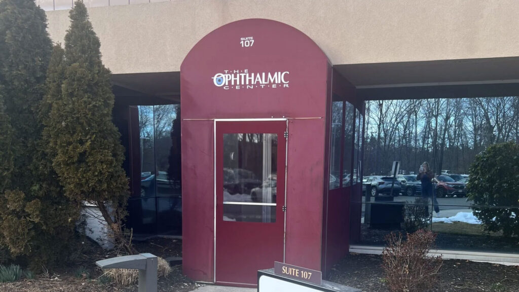 Eye Doctors & Surgeons – East Setauket