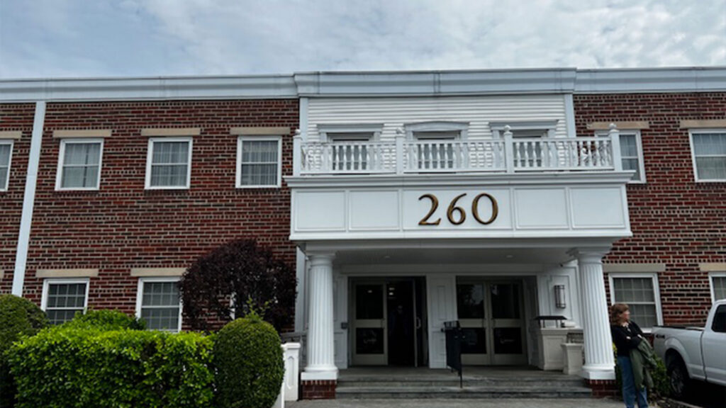 Eye Doctors & Surgeons – Smithtown