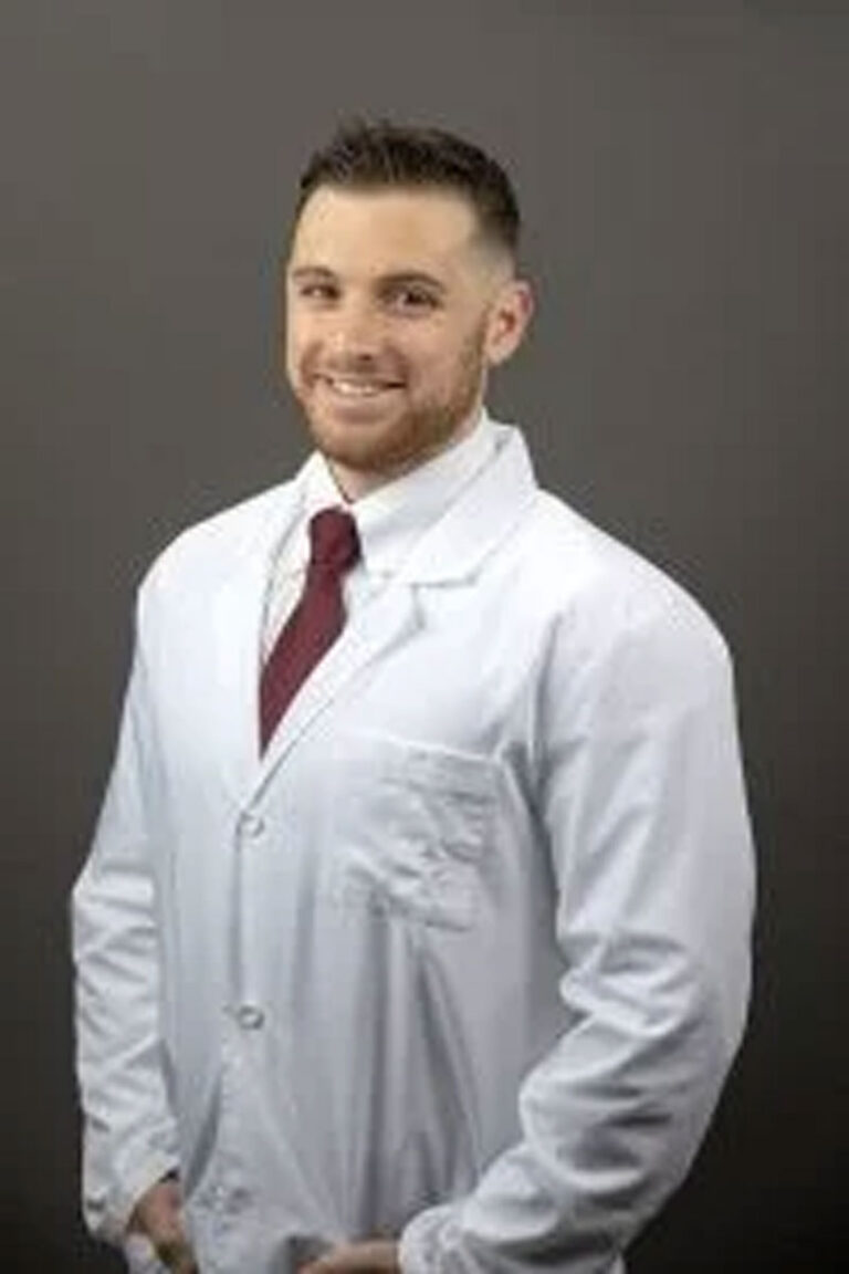 Zachary-Davis,-MD