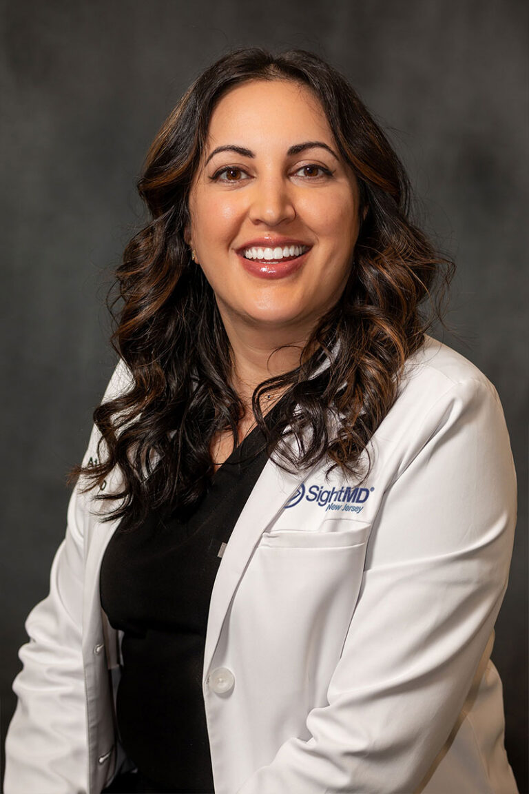 Lisa-Athwal,-MD